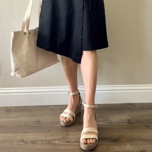 Crocs Women's Leigh Ankle Strap Wedge Heel Sandals Sz 10 Beige Tan Cream Spring